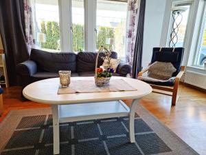 Lovely apartment, perfect for exploring Tjörn and Orust SE09153