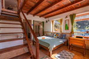 LiveAway Mussoorie, Kempty by PACK