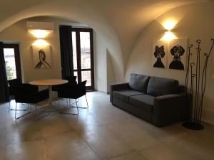 Modern and historic openspace in the center