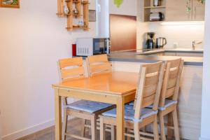 Ferienwohnpark Immenstaad am Bodensee Zwei-Zimmer-Apartment 49 47