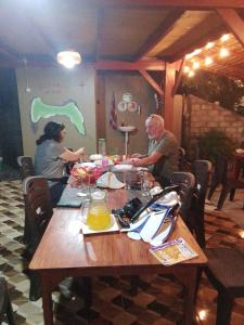 Three Ken Homestay & Cafe