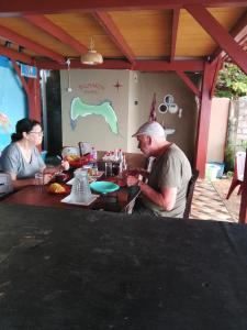 Three Ken Homestay & Cafe