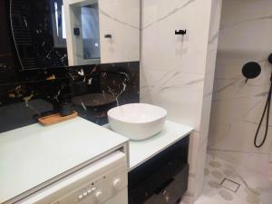 Frank and Jimmy apartments