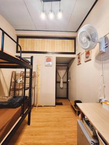 215-Olan Place Free Wi-Fi and Near BTS line