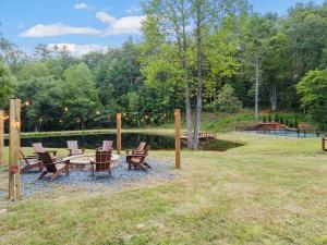 Hot Tub Pickleball Mtn Views Firepit & Porch
