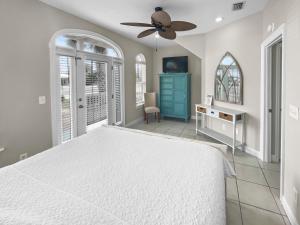 Paradise by the Pier l Ocean Views l Dog Friendly l Steps to Pier Park Shopping and Restaurants