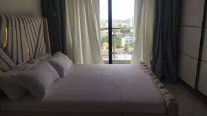 Shangri-la Apartment