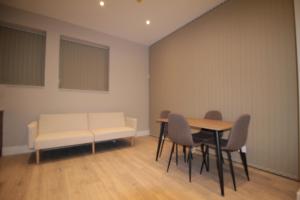 Spacious One Bedroom Flat With Parking