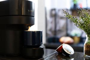 Moderno no Gonzaga a 400m da praia com AC