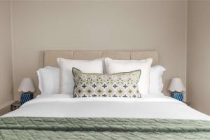 Luxury 1-Bedroom Hideaway in Chelsea