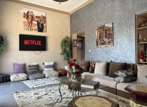 Dar le Domaine, Tennis, Foot, Piscine et basket