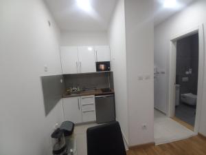 Lily Apartment with private parking