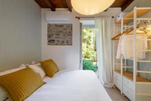 Cosy Garden Apartment In Como