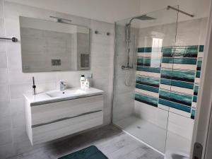 Chill out Home Fregene Family Group Accomodation - 15 minuti da Fiumicino - Casa Vacanza Fregene vicino al mare