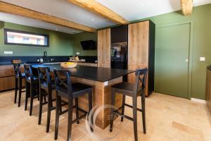 Villa Neuve Corse sud avec vue mer et piscine chauffée