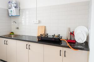 Urban vibes -Penthouse 1RK Kondapur, Gachibowli