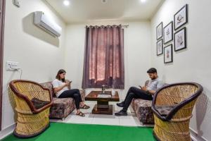 Hotel Moon Light Palace- Vaishali Nagar