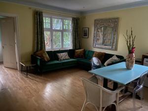 Bright spacious apartment