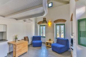 Annika Deluxe Apartments