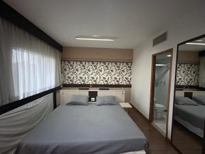 Hotel Mercu Paraiso Beneficência com garagem e cozinha 1209