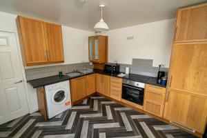3BR Swansea Home with Easy Parking