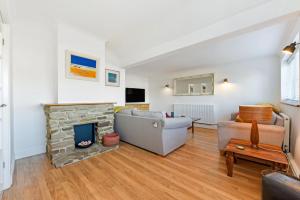 High Tide, Bracklesham