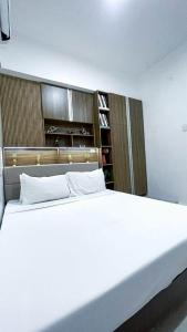 WV Tower Unit 617 6th Floor