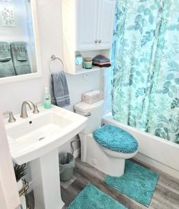 Modern, Cozy Condo in Midtown