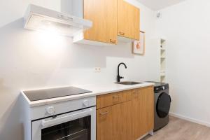 Apartment over two floors for 5 guests near Midi & Grand Place