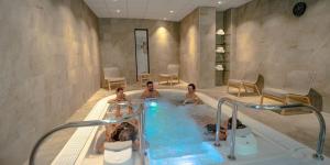 Chalet Cocoon en lisière de forêt, avec grande terrasse, et vue waouh