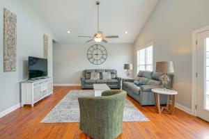Spacious Home w Oceanside Village Resort Perks!