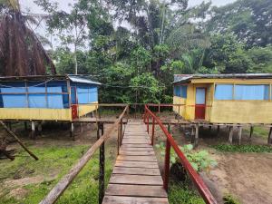 Red Uakari Jungle Lodge