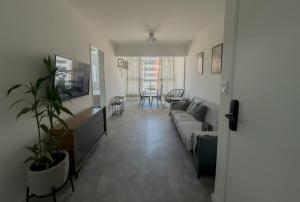 PAPILLON - 603 · Seu Refúgio na Ponta Verde • Apto 2Q Completo!