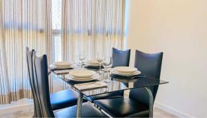 PAPILLON - 603 · Seu Refúgio na Ponta Verde • Apto 2Q Completo!