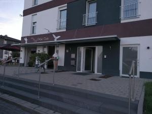 Neu gebaut - Modern - Apartments - Boardinghouse Weiße Taube