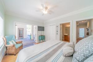 Sand Seair l Private Heated Pool l Bikes and Golf Cart included