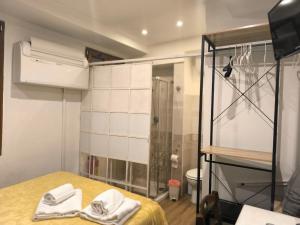 Camera in centro a pochi passi dalla stazione