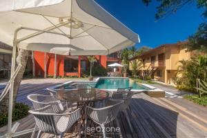 Aptos equipados em condomínio à beira-mar com área de lazer e piscina – VVAs