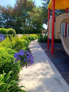 Departamento equipado de 2 Dormitorios , 2 baños y estacionamiento privado -