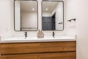 Canyon Ski and Racquet 16