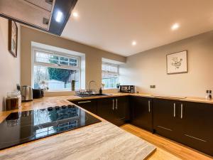 Chestnut House - Merthyr Tydfil