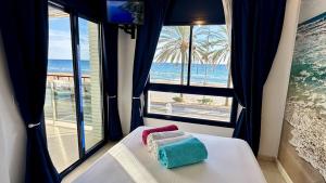 Calafell en primera linea de mar con piscina