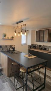 Le Petit Caporal - Cour Privée - Parking Privée