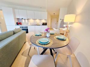 Warm&Bright 1BR Flat with terrace and parking