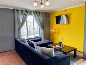 Unit 2 TraversHub Sleeps 6 Self-Catering Group Belhar, CT