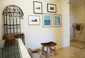 Adjona - 2 bedroom with large terrace and ocean views