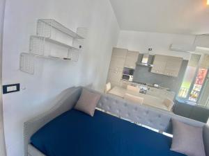 Modica Home, grazioso in zona tranquilla, in zona Famagosta, munito di comfort e servizi