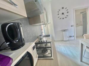 Modica Home, grazioso in zona tranquilla, in zona Famagosta, munito di comfort e servizi