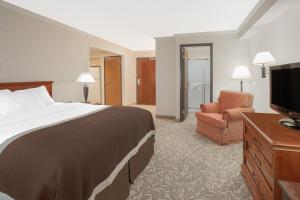 Queen Studio Suite - Non-Smoking room in Baymont by Wyndham Jackson