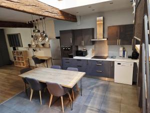 Maison de Village avec Piscine et Terrasse